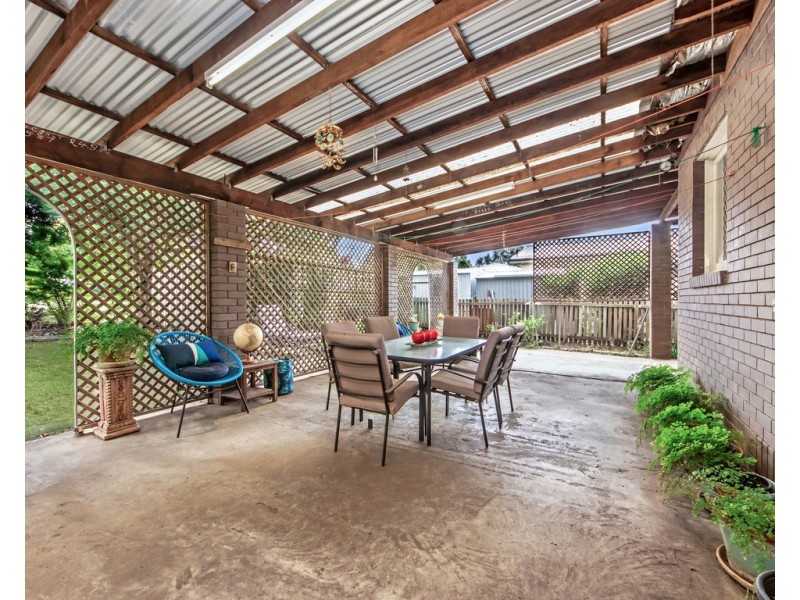49 Raceview Street, Eastern Heights QLD 4305