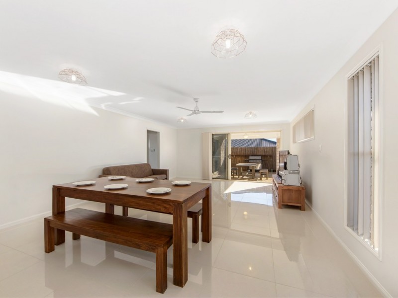 27 Lomandra Street, Deebing Heights QLD 4306