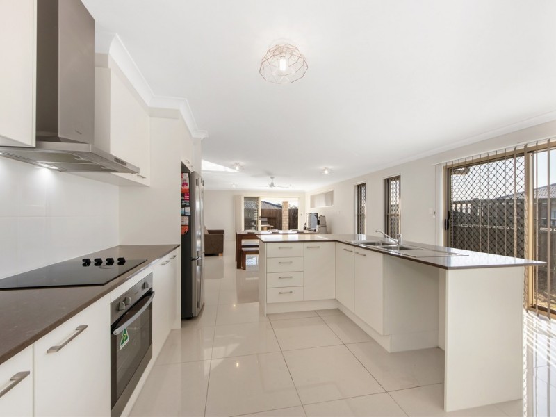 27 Lomandra Street, Deebing Heights QLD 4306