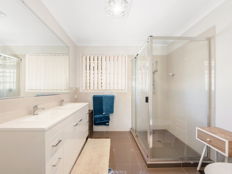 27 Lomandra Street, Deebing Heights QLD 4306