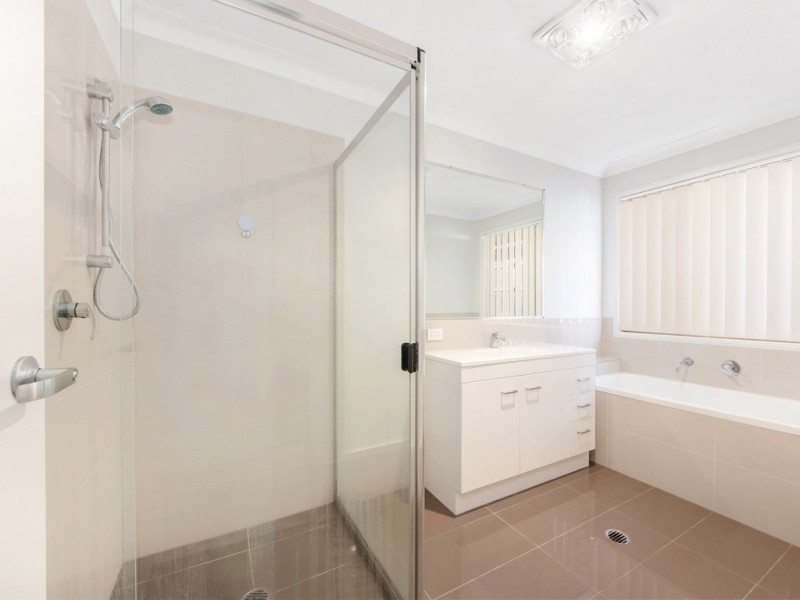 27 Lomandra Street, Deebing Heights QLD 4306