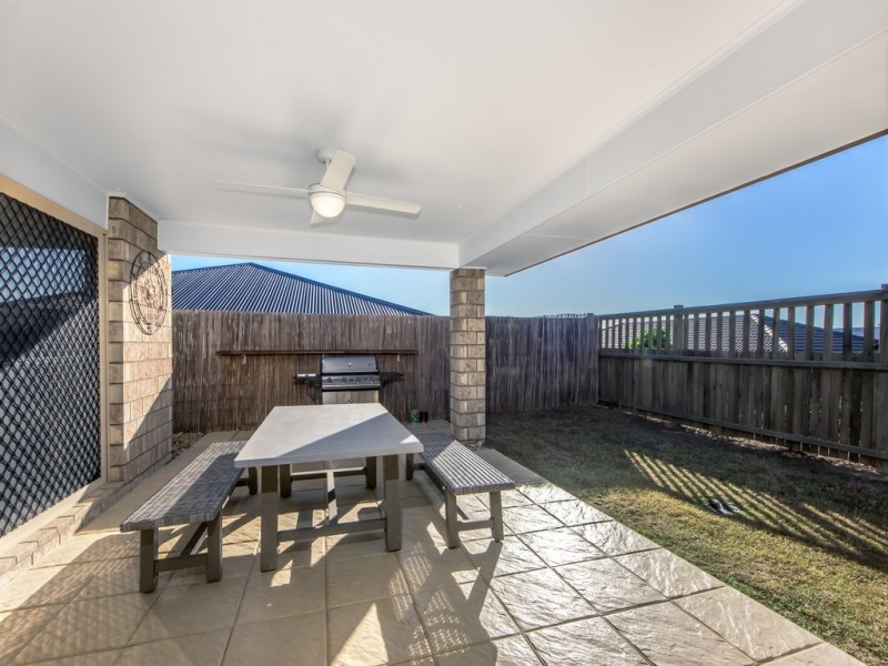 27 Lomandra Street, Deebing Heights QLD 4306