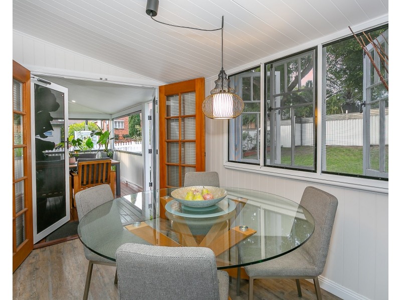 53 Glebe Road, Newtown QLD 4305