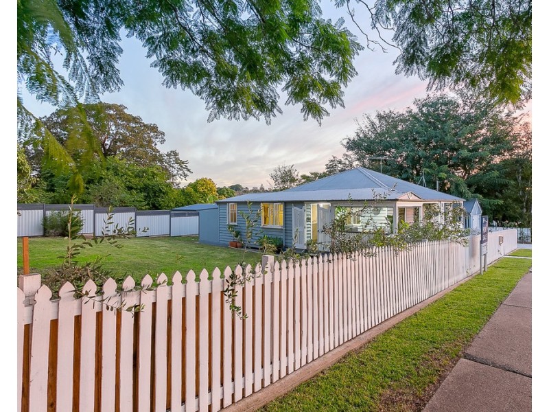 53 Glebe Road, Newtown QLD 4305