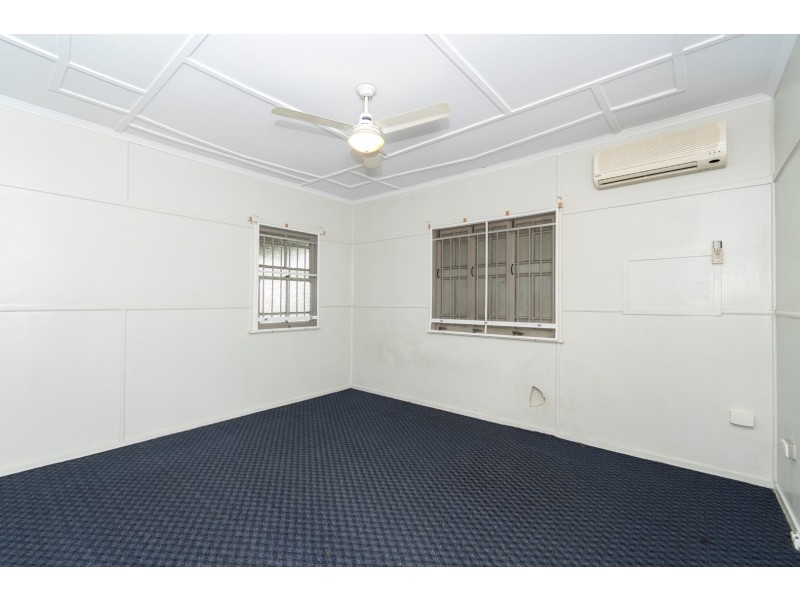 181 Blackstone Road, Silkstone QLD 4304