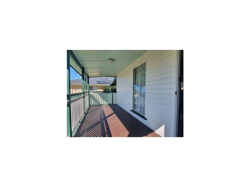 1C Edward Street, One Mile QLD 4305