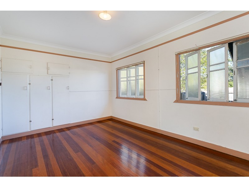 25 Chubb Street, One Mile QLD 4305