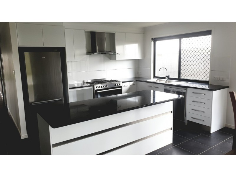 14 Spey Street, Deebing Heights QLD 4306