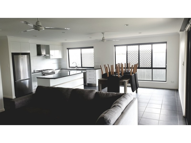 14 Spey Street, Deebing Heights QLD 4306