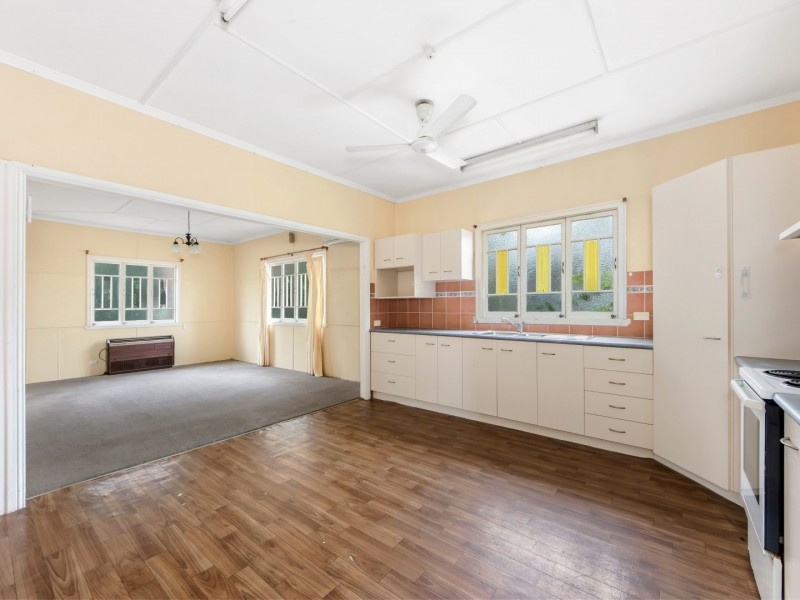44 Bourke Street, Brassall QLD 4305