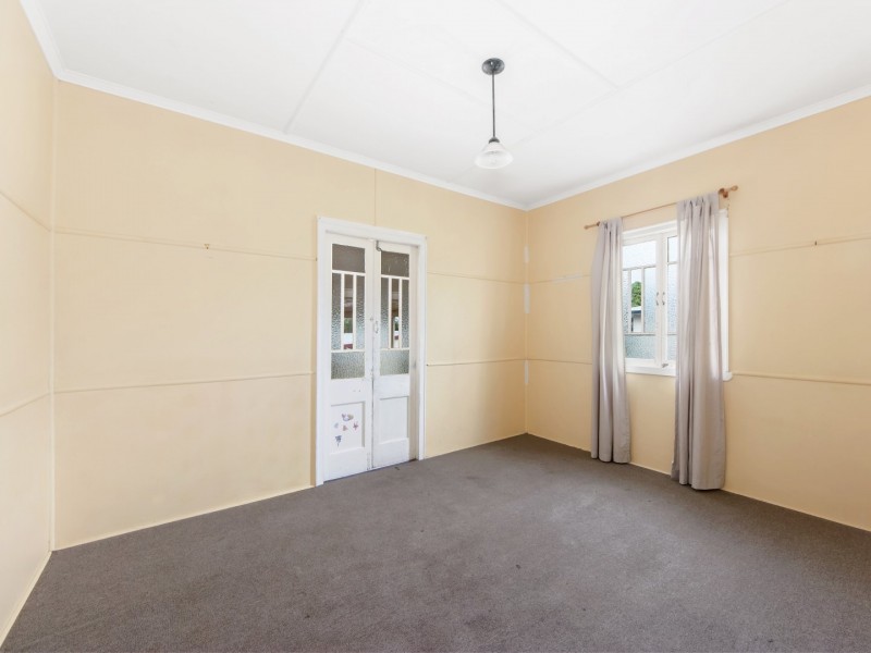 44 Bourke Street, Brassall QLD 4305