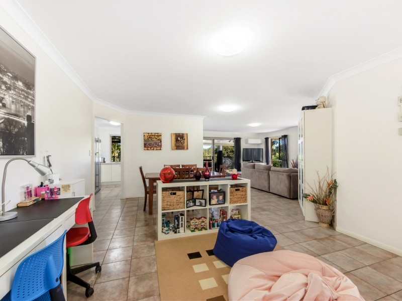 184 Winland Drive, Deebing Heights QLD 4306