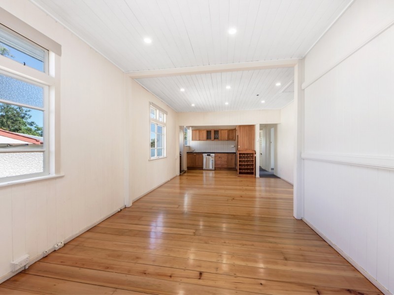 18 Blackwood Street, East Ipswich QLD 4305