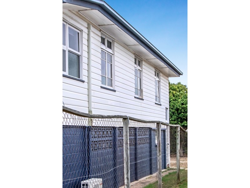 18 Blackwood Street, East Ipswich QLD 4305