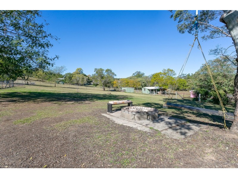 16 Brigalow Street, Lowood QLD 4311