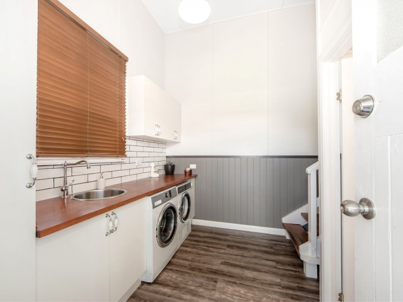 42 Marvin Street, Eastern Heights QLD 4305