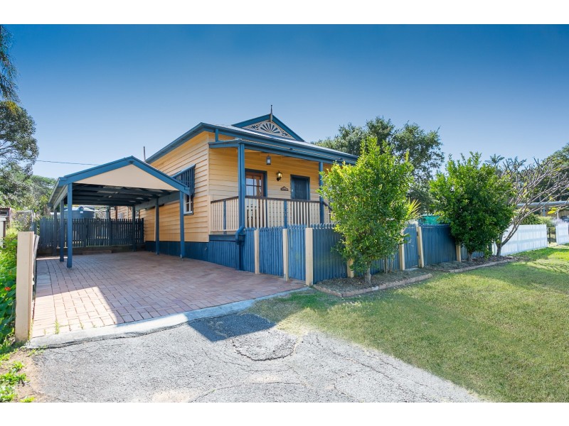 4 W M Hughes Street, North Ipswich QLD 4305