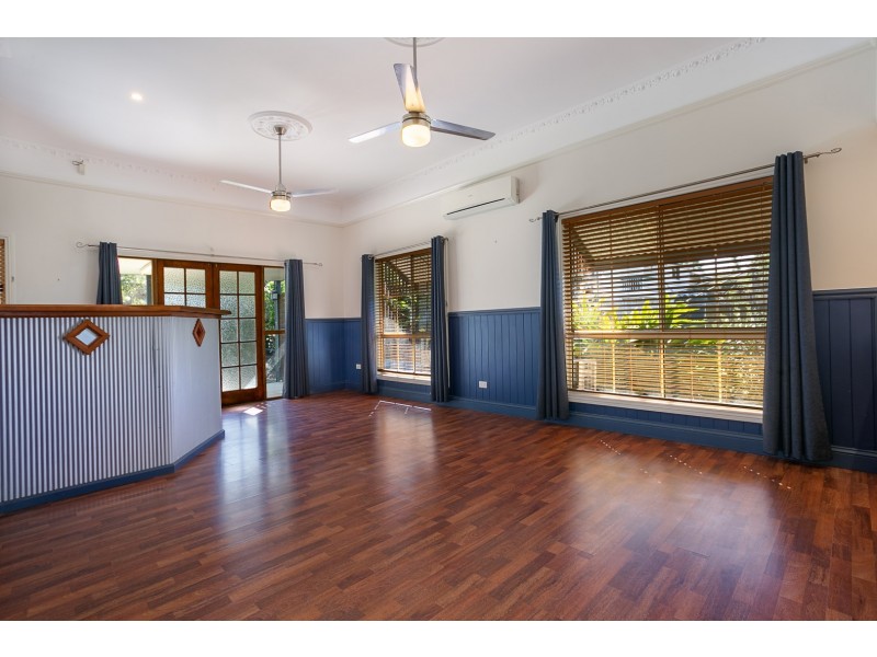 4 W M Hughes Street, North Ipswich QLD 4305