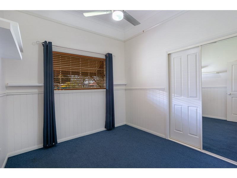 4 W M Hughes Street, North Ipswich QLD 4305