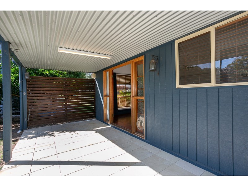 4 W M Hughes Street, North Ipswich QLD 4305