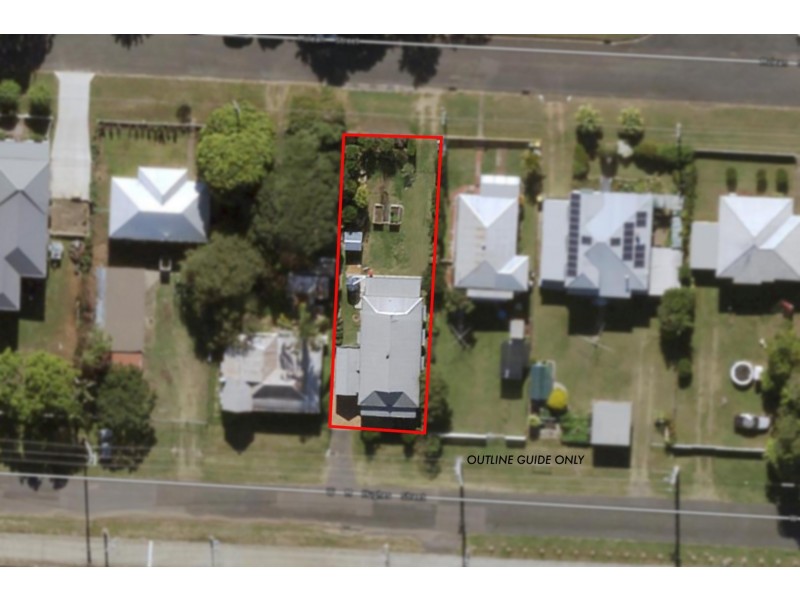 4 W M Hughes Street, North Ipswich QLD 4305