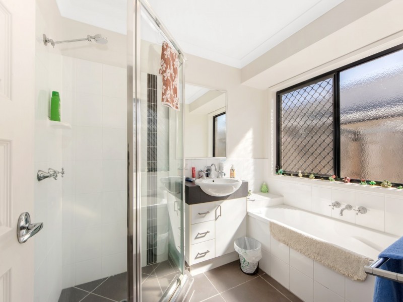 20 Biella Court, Leichhardt QLD 4305