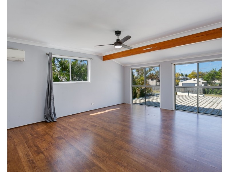 1 Madden Street, Silkstone QLD 4304