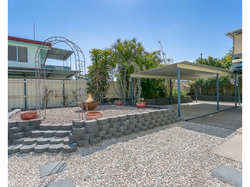 1 Madden Street, Silkstone QLD 4304