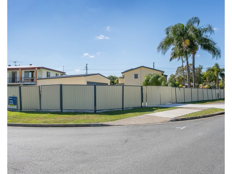 1 Madden Street, Silkstone QLD 4304