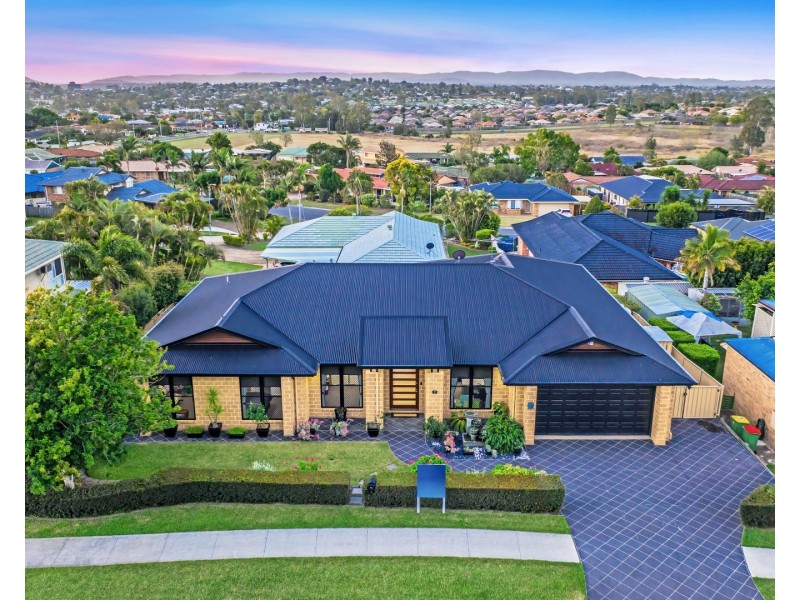 9 Kingston Drive, Flinders View QLD 4305