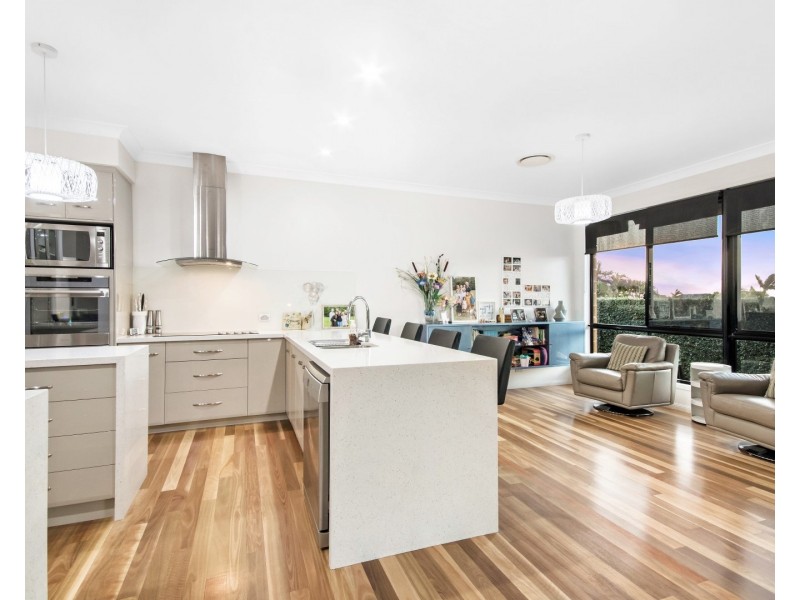 9 Kingston Drive, Flinders View QLD 4305