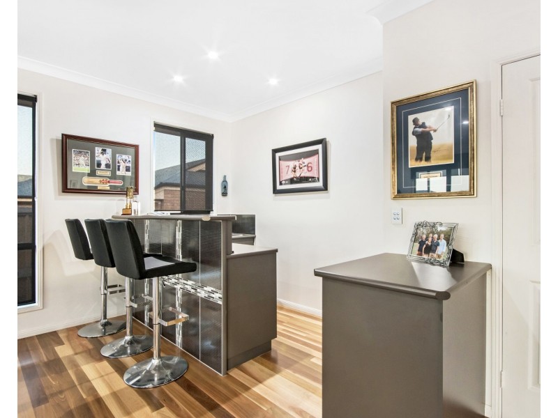9 Kingston Drive, Flinders View QLD 4305