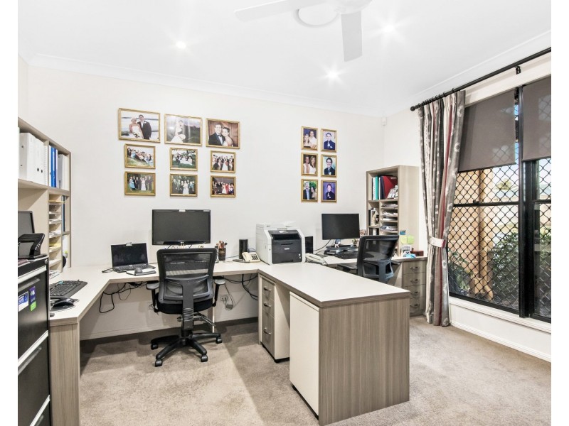 9 Kingston Drive, Flinders View QLD 4305