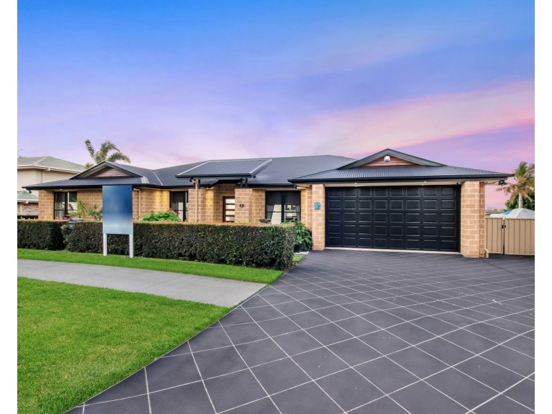 9 Kingston Drive, Flinders View QLD 4305