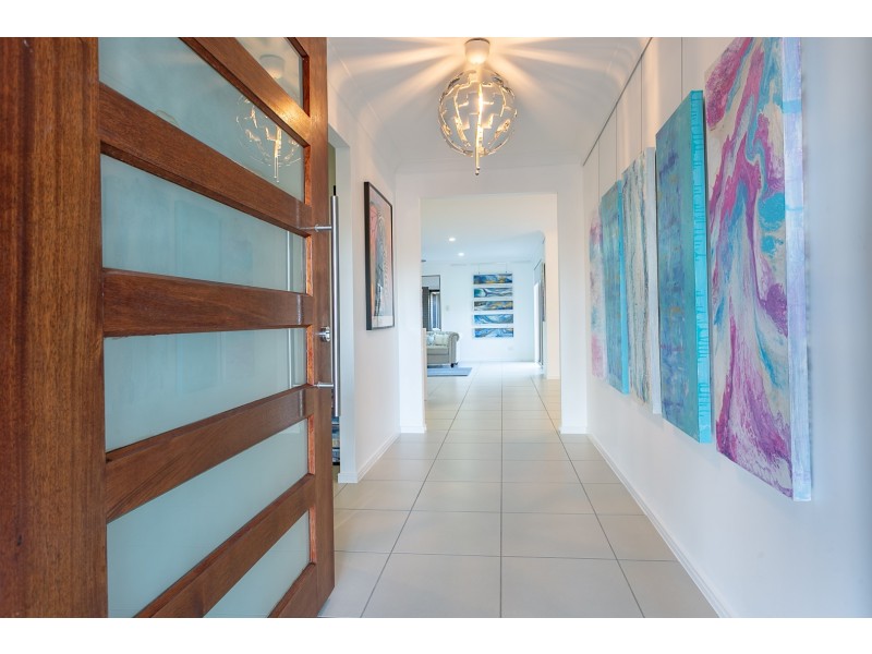 3 Dalray Drive, Raceview QLD 4305