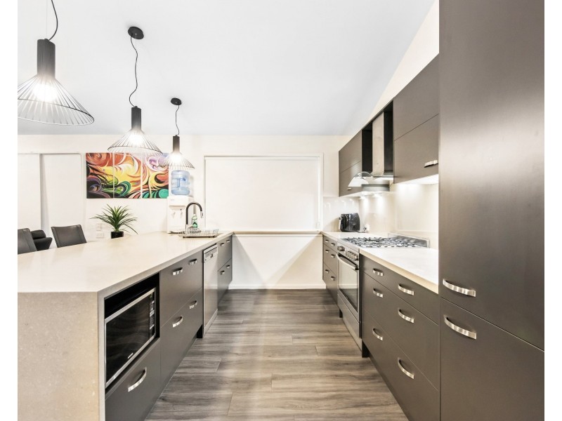 29 Sandhurst Place, Brassall QLD 4305
