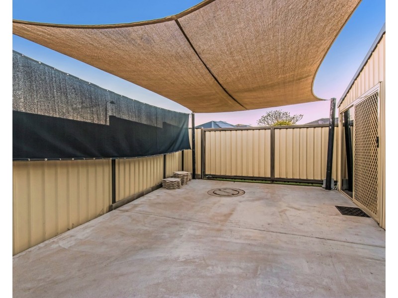 29 Sandhurst Place, Brassall QLD 4305