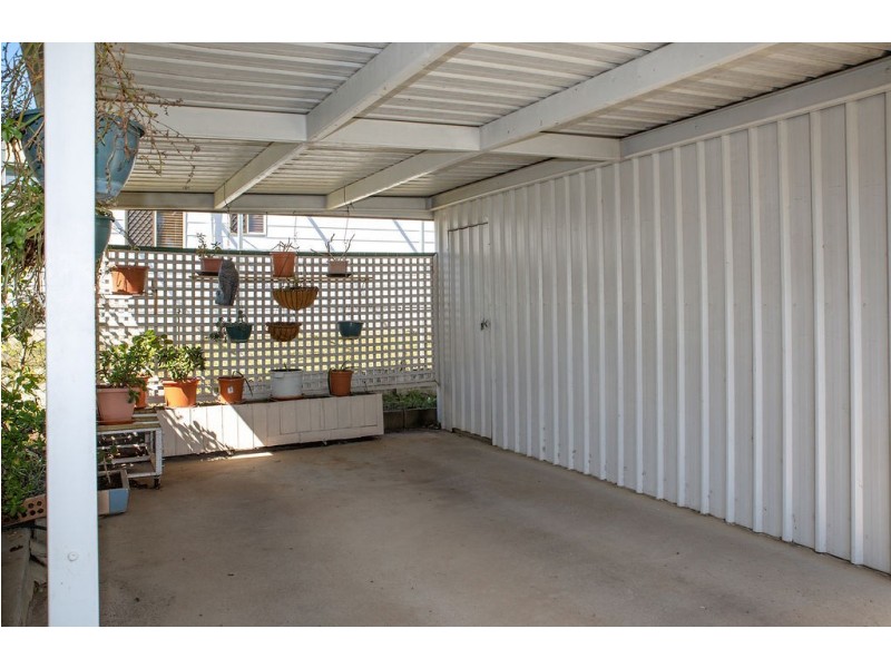 13 Brisbane Road, Dinmore QLD 4303