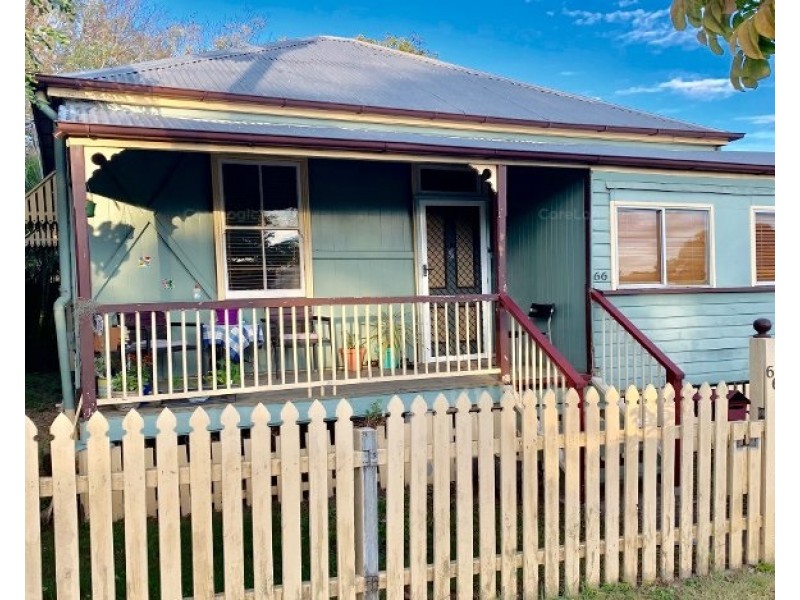 66 Warwick Road, Ipswich QLD 4305