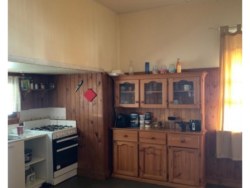 66 Warwick Road, Ipswich QLD 4305
