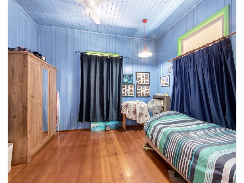 31 Bergin Street, Booval QLD 4304
