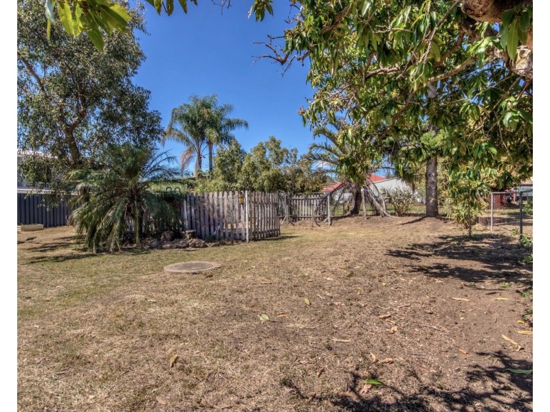 31 Bergin Street, Booval QLD 4304