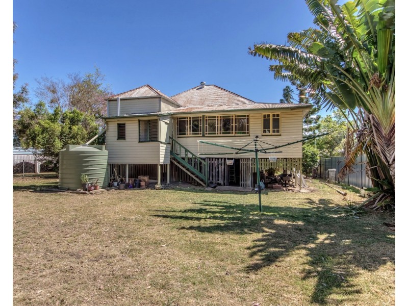 31 Bergin Street, Booval QLD 4304