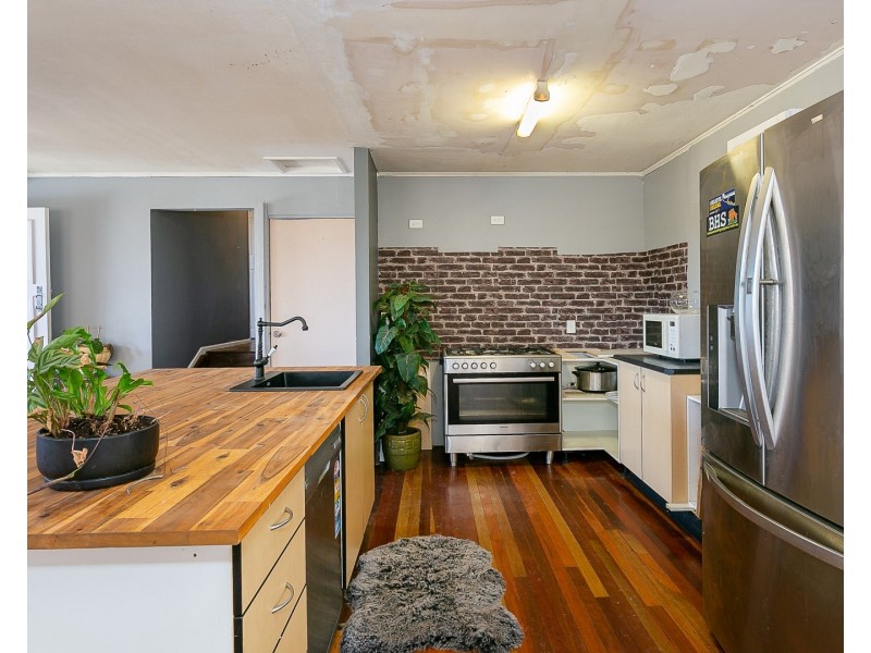 17 Boundary Street, Bundamba QLD 4304