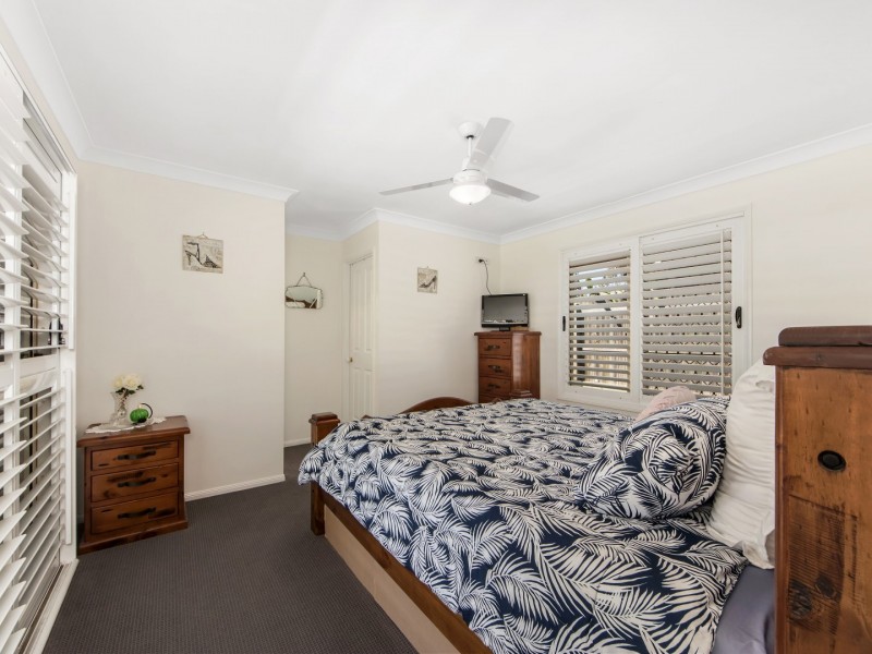 8 Daintree Place, Redbank QLD 4301