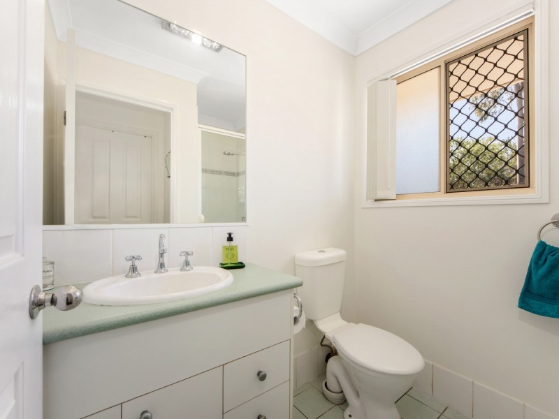 8 Daintree Place, Redbank QLD 4301