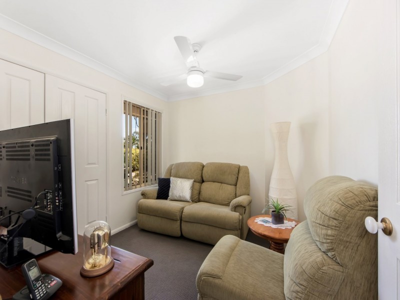 8 Daintree Place, Redbank QLD 4301