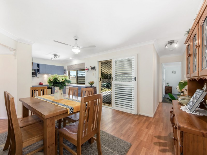 8 Daintree Place, Redbank QLD 4301