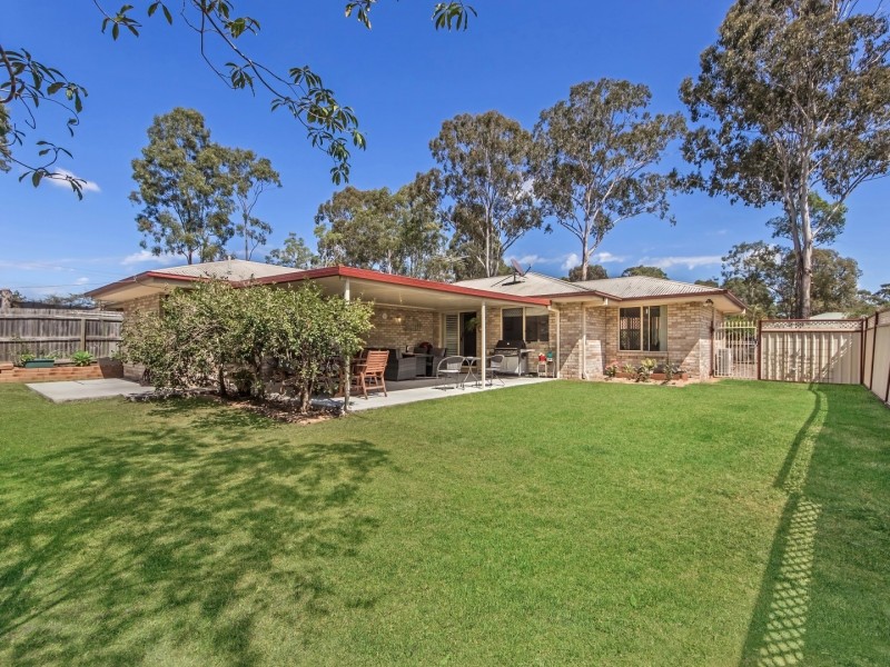 8 Daintree Place, Redbank QLD 4301