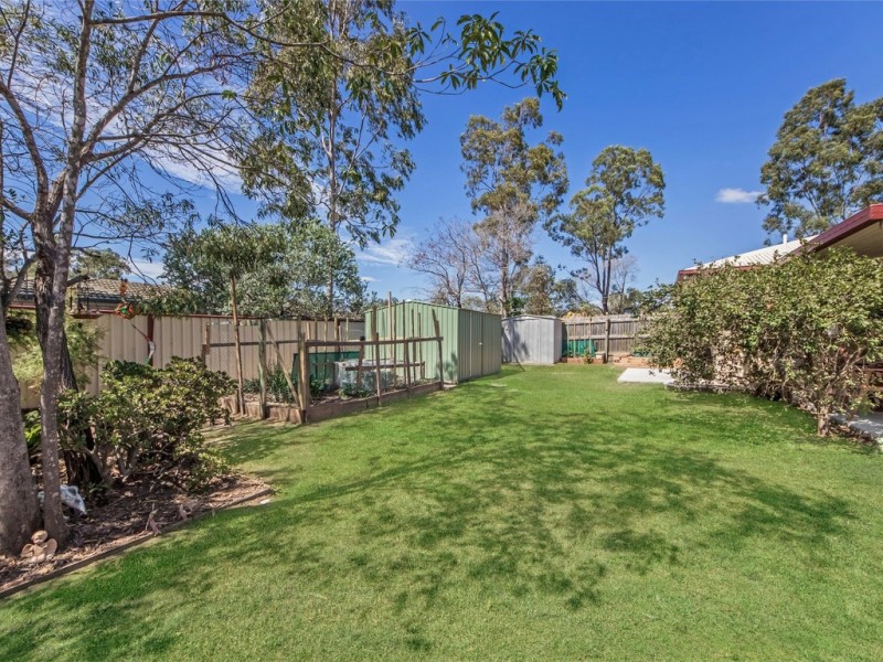 8 Daintree Place, Redbank QLD 4301